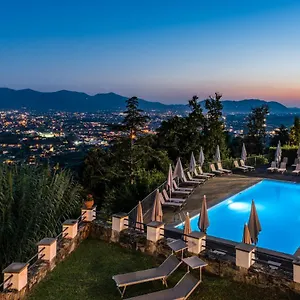 https://villa-guinigi.it-tuscanyhotel.com